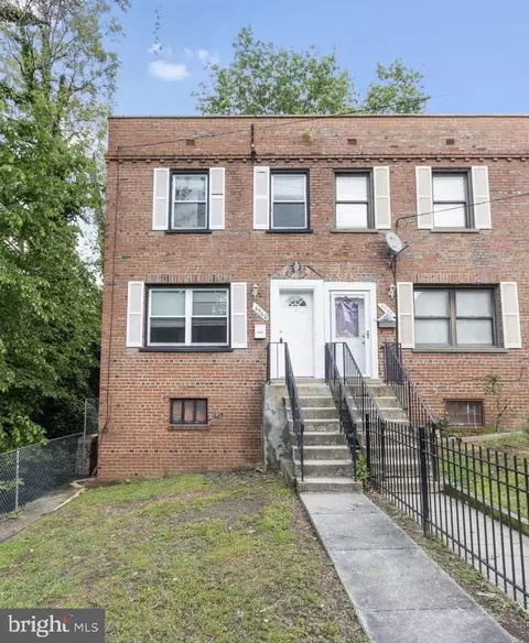 4960 Just St NE, Washington, DC 20019