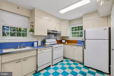 3633 Appleton St NW, Washington, DC 20008 photo 13