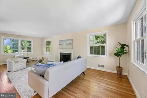3633 Appleton St NW, Washington, DC 20008 photo 8