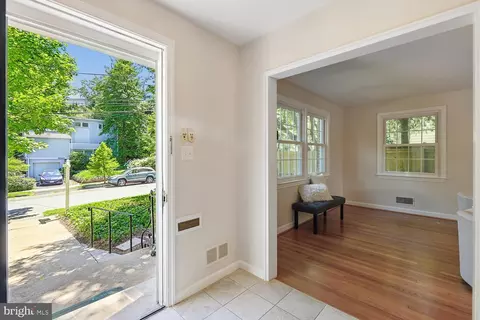 3633 Appleton St NW, Washington, DC 20008 photo 4