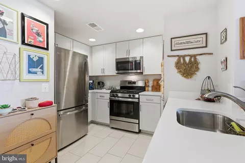Kitchen - 50 Florida Ave NE #819, Washington, DC 20002 photo 2 of 3