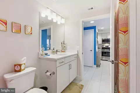 Bath - 50 Florida Ave NE #819, Washington, DC 20002 photo 7 of 7