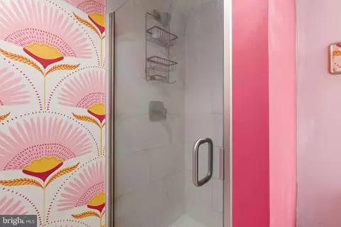 Bath - 50 Florida Ave NE #819, Washington, DC 20002 photo 6 of 7