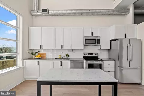 Kitchen - 732 15th St SE #6, Washington, DC 20003 photo 1 of 4