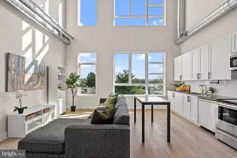 Other - 732 15th St SE #6, Washington, DC 20003 photo 3 of 19