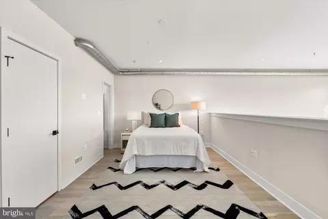 Bedroom - 732 15th St SE #6, Washington, DC 20003 photo 3 of 9