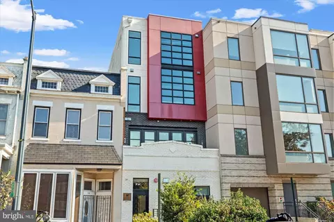 732 15th St SE #6, Washington, DC 20003