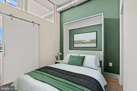 Bedroom - 732 15th St SE #6, Washington, DC 20003 photo 1 of 9