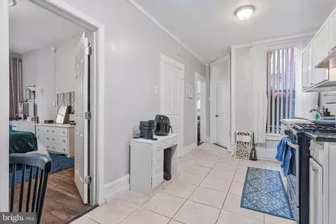Entry Way - 331 E Street St NE, Washington, DC 20002 photo 3 of 3