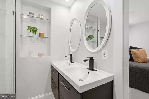 Bath - 2108 4th St NE #A, Washington, DC 20002 photo 1 of 4