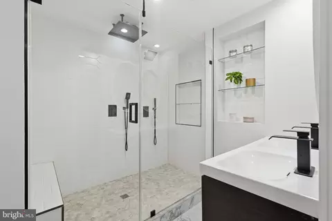 Bath - 2108 4th St NE #A, Washington, DC 20002 photo 2 of 4