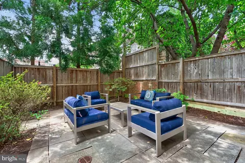 Exterior - 3271 Sutton Pl NW #D, Washington, DC 20016 photo 3 of 11