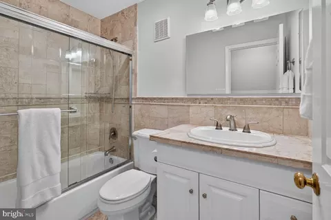 Bath - 3271 Sutton Pl NW #D, Washington, DC 20016 photo 3 of 3