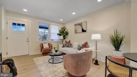 5543 Central Ave SE, Washington, DC 20019