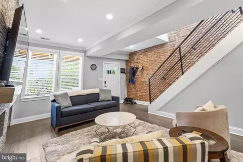 Entry Way - 226 S Street St NE, Washington, DC 20002 photo 5 of 11