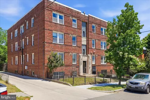 1380 Bryant St NE #104, Washington, DC 20018