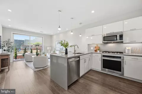 1350 Maryland Ave NE #315, Washington, DC 20002