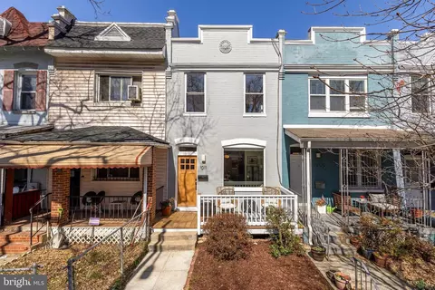 1011 Kenyon St NW, Washington, DC 20010