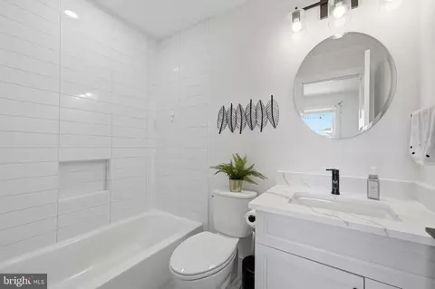 Bath - 1344 Queen St NE, Washington, DC 20002 photo 3 of 5