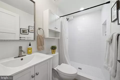 Bath - 1344 Queen St NE, Washington, DC 20002 photo 5 of 5