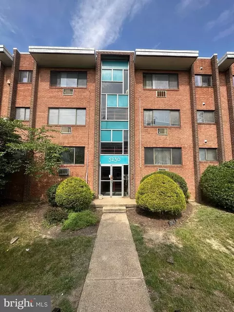 5230 N Capitol St NW #204, Washington, DC 20011