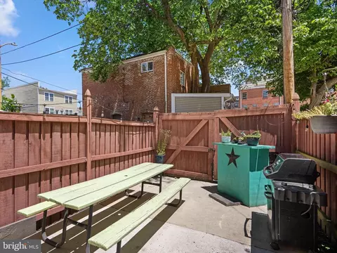 Exterior - 11 16th St NE, Washington, DC 20002 photo 2 of 6