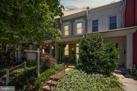 11 16th St NE, Washington, DC 20002