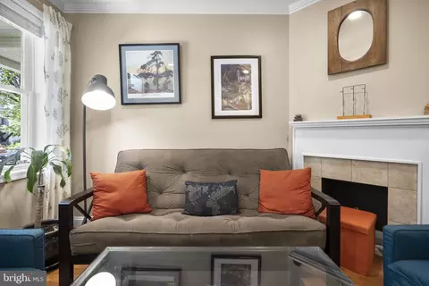 Living - 11 16th St NE, Washington, DC 20002 photo 2 of 2