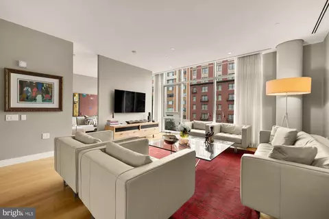 1177 22nd St NW #3K, Washington, DC 20037