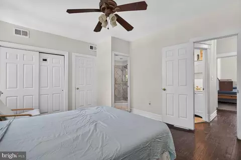 Bedroom - 455 15th St NE, Washington, DC 20002 photo 3 of 6