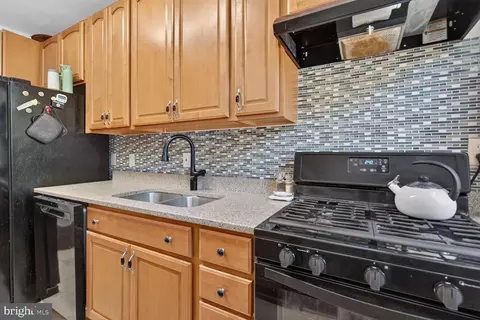 Kitchen - 455 15th St NE, Washington, DC 20002 photo 1 of 1
