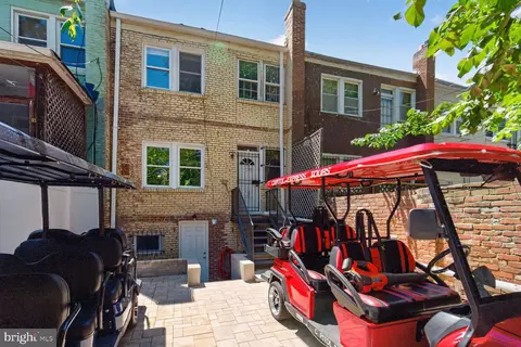 Exterior - 455 15th St NE, Washington, DC 20002 photo 4 of 6