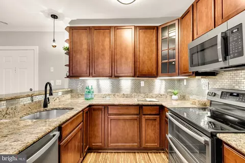 5040 1st St NW #401, Washington, DC 20011