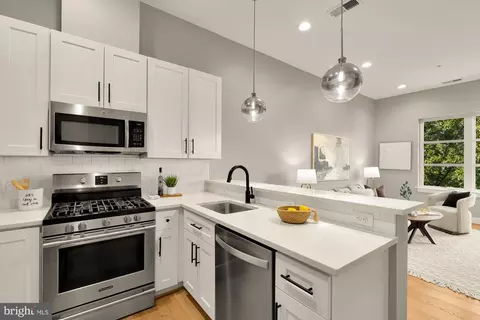 4308 Georgia Ave NW #404, Washington, DC 20011