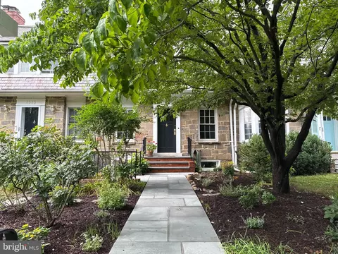3533 R St NW, Washington, DC 20007