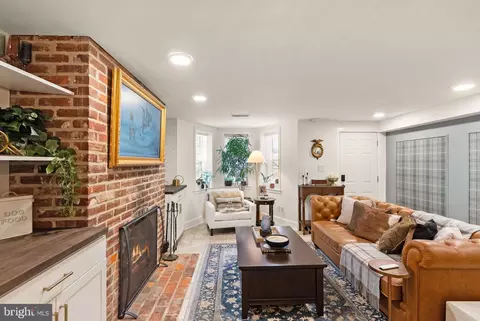 Living - 332 11th St SE, Washington, DC 20003 photo 2 of 2