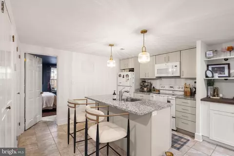 Other - 332 11th St SE, Washington, DC 20003 photo 6 of 8