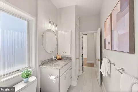 Bath - 332 11th St SE, Washington, DC 20003 photo 2 of 4