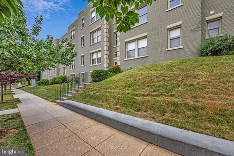 4408 1st Pl NE #33, Washington, DC 20011