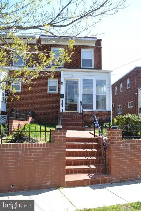 425 Kennedy St NE, Washington, DC 20011