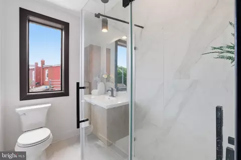Bath - 1024 Spring Rd NW, Washington, DC 20010 photo 3 of 4