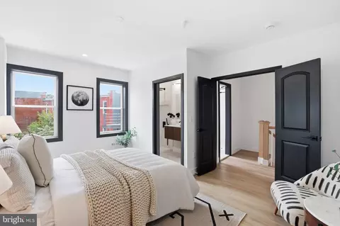 Bedroom - 1024 Spring Rd NW, Washington, DC 20010 photo 1 of 5