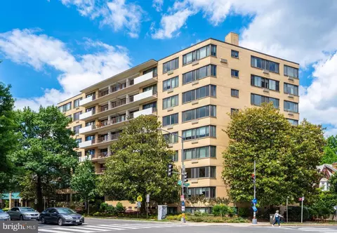 3601 Wisconsin Ave NW #111, Washington, DC 20016