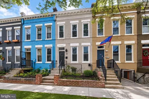113 15th St SE, Washington, DC 20003