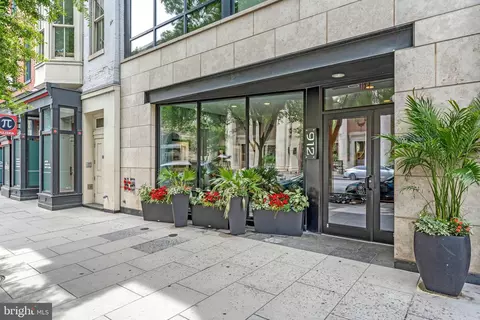912 F St NW #T00, Washington, DC 20004
