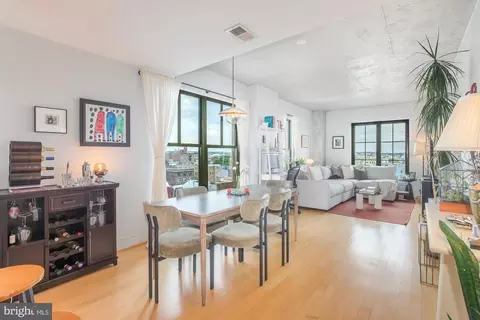 910 M St NW #910, Washington, DC 20001
