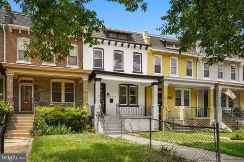 1734 Potomac Ave SE, Washington, DC 20003 photo 2