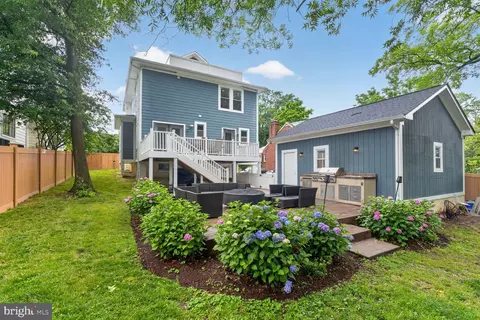 3717 30th Pl NE, Washington, DC 20018