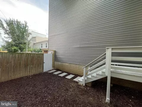 Exterior - 649 16th St NE, Washington, DC 20002 photo 4 of 5