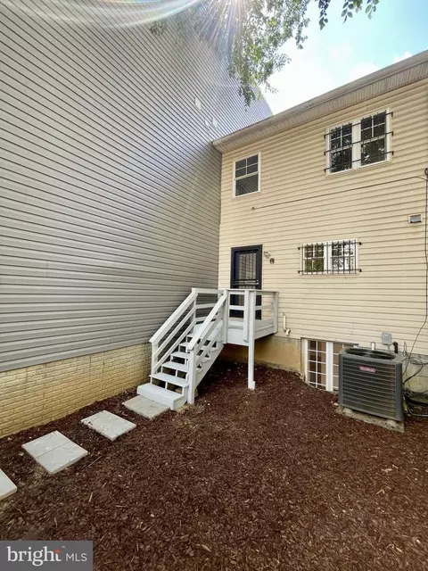 Exterior - 649 16th St NE, Washington, DC 20002 photo 3 of 5